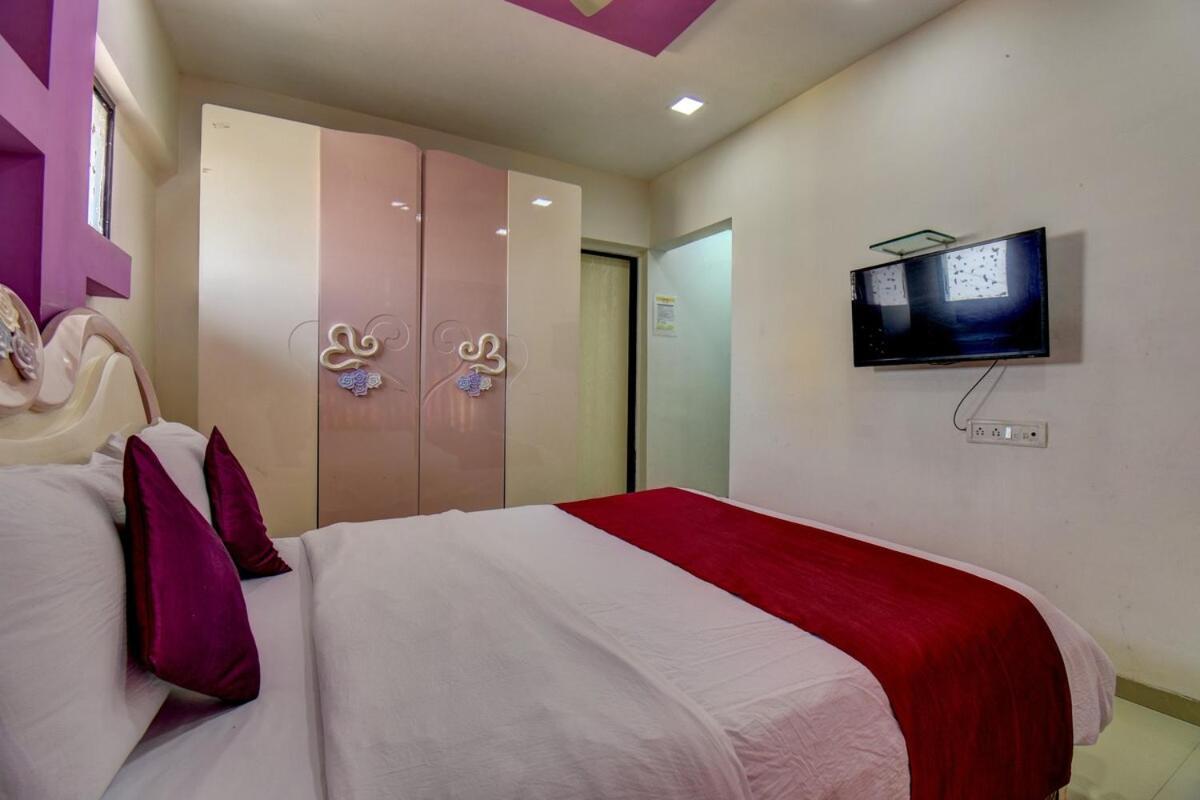 1 Private Bedroom In A Modern 2bhk In Powai Bombaj